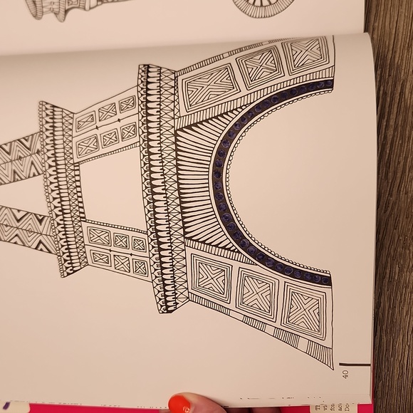 3D Coloring Cities adult coloring book - Picture 6 of 6